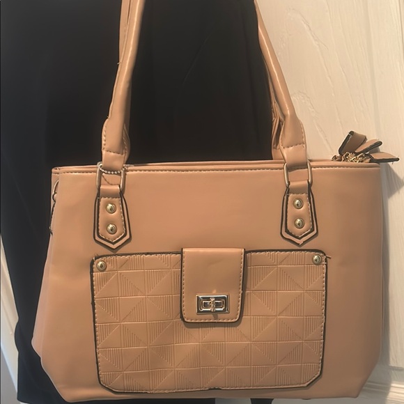 Women’s Shoulder & Handbag Tan Color New Perfect For Any Ocasión. - Picture 1 of 10